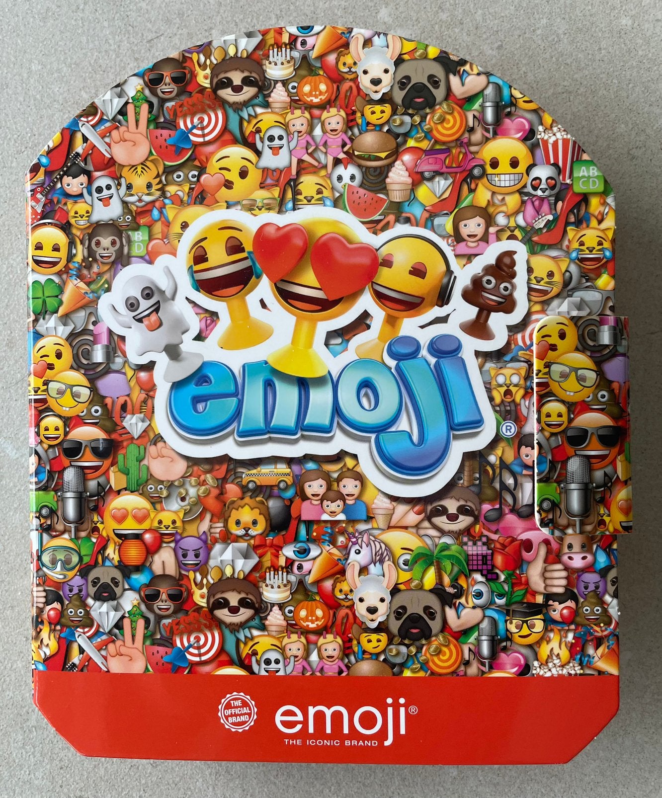 18€ Boîte emojis rouge Aldi 2019 + 24 emojis + carte à jouer, Collections, Aldi, Enlèvement ou Envoi