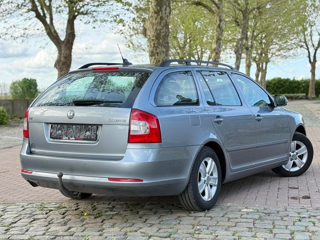 Skoda Octavia 1.6 TDI - 77 KW - 180.000 KM !! Gekeurd VVK !!, Autos, Skoda, Euro 5, Achat, Entreprise, 77 kW