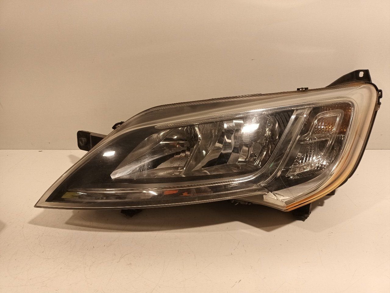Koplamp links Fiat Ducato, Onderdelen@venauto.nl, Van der Ven Autorecycling B.V., Ettenseweg 76, 4706 PB Roosendaal, The Netherlands