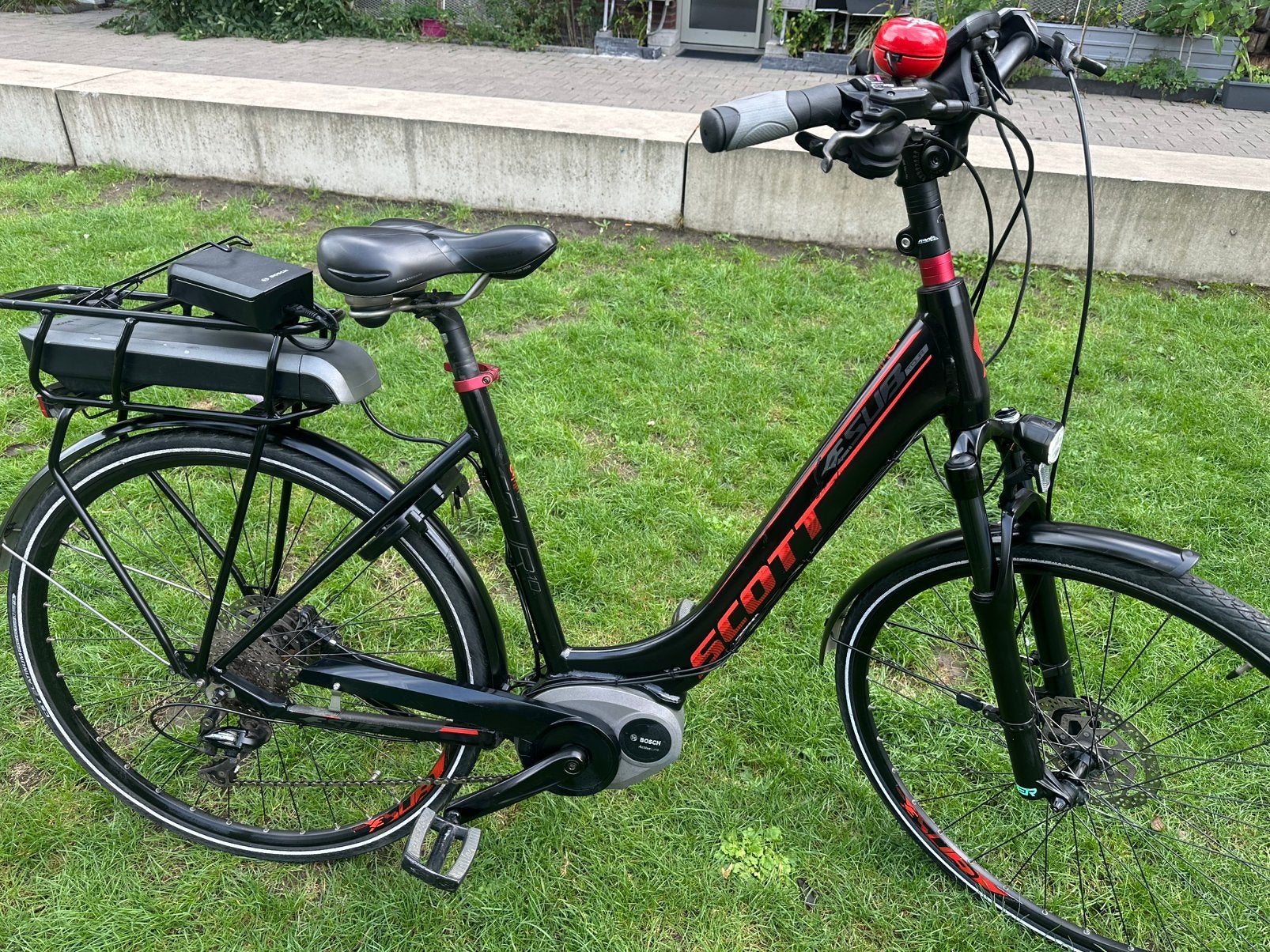 Vélo électrique, Enlèvement, Comme neuf