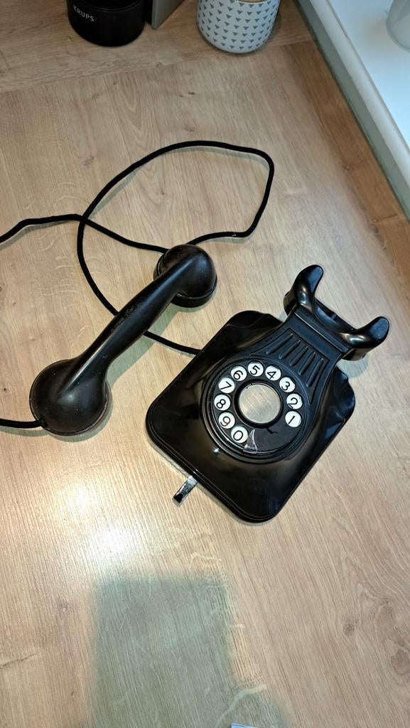 Ancien téléphone mural, Ophalen of Verzenden