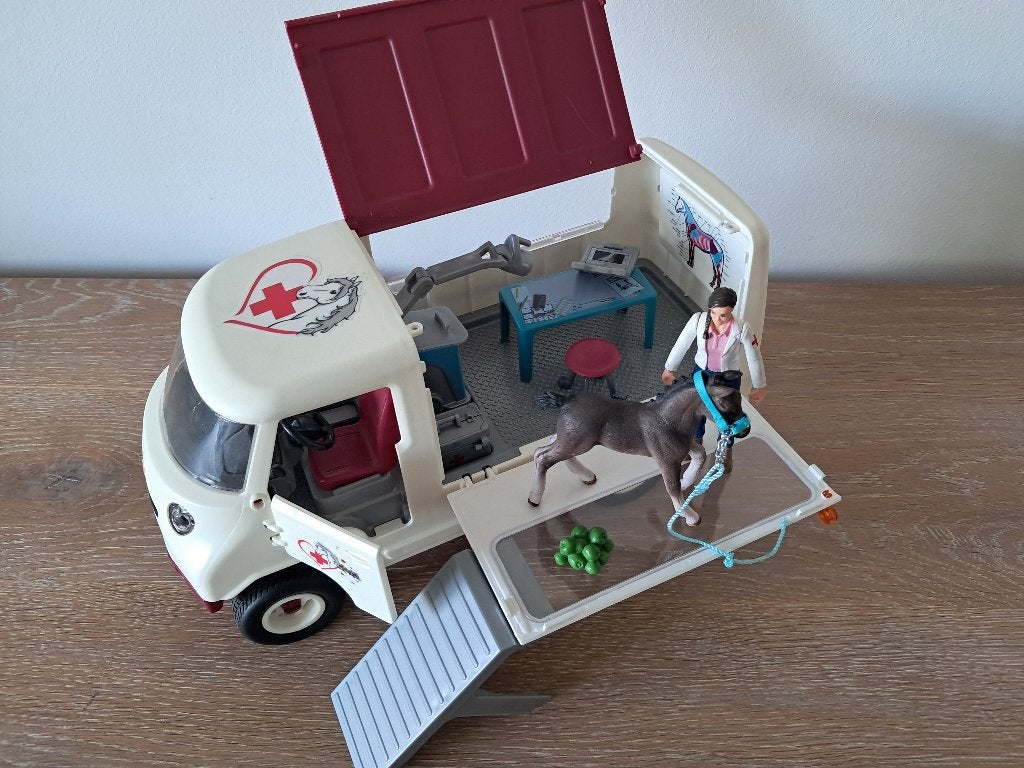 Schleich 42439 Mobiele dierenarts, Kinderen en Baby's, Ophalen, Gebruikt, Jongen of Meisje