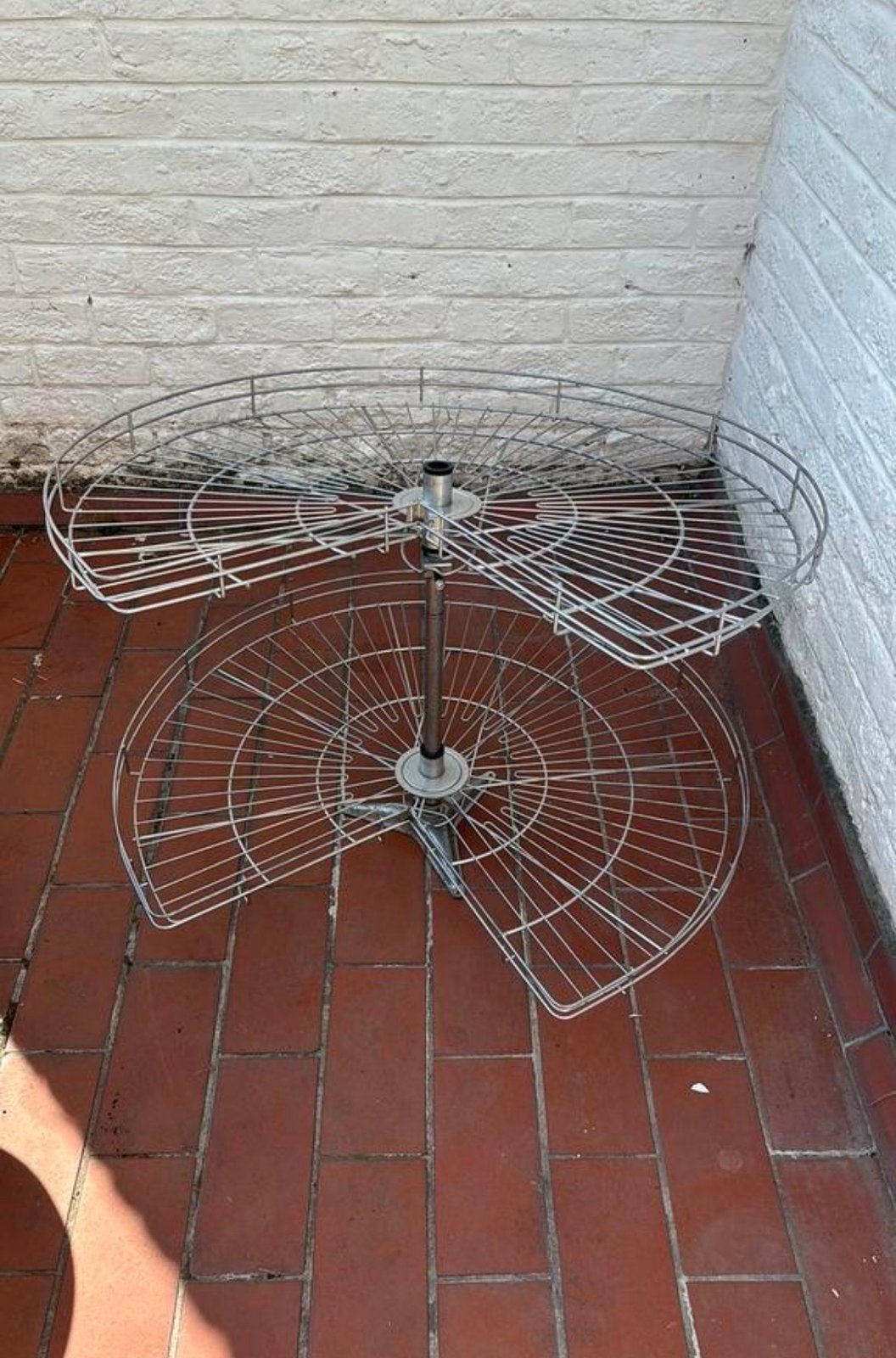 Superbe double tourniquet pour meuble d’angle diamètre 80 cm, Maison & Meubles, Enlèvement, Comme neuf