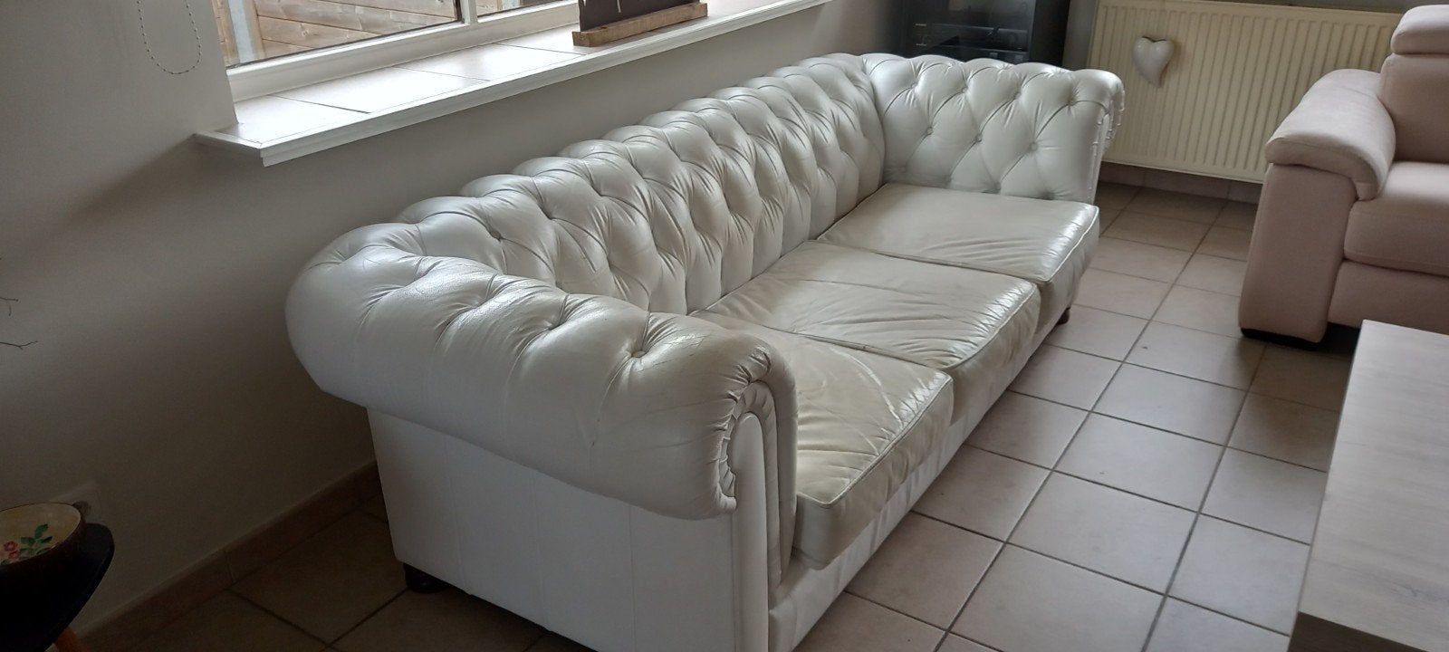 Witte Chesterfield 3-zit, Enlèvement