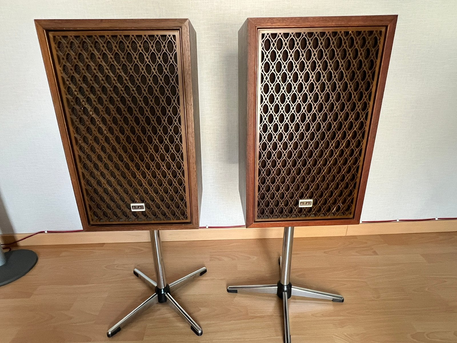 Vintage AKAI boxen, Autres marques, Moins de 60 watts, Enlèvement, Utilisé