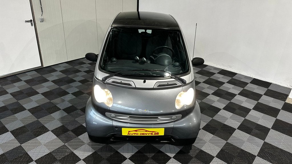 Smart ForTwo Coupe AUTOMATIQUE à partir de 2004 137 000 km, Autos, Argent ou Gris, Achat, Entreprise, 990 kg