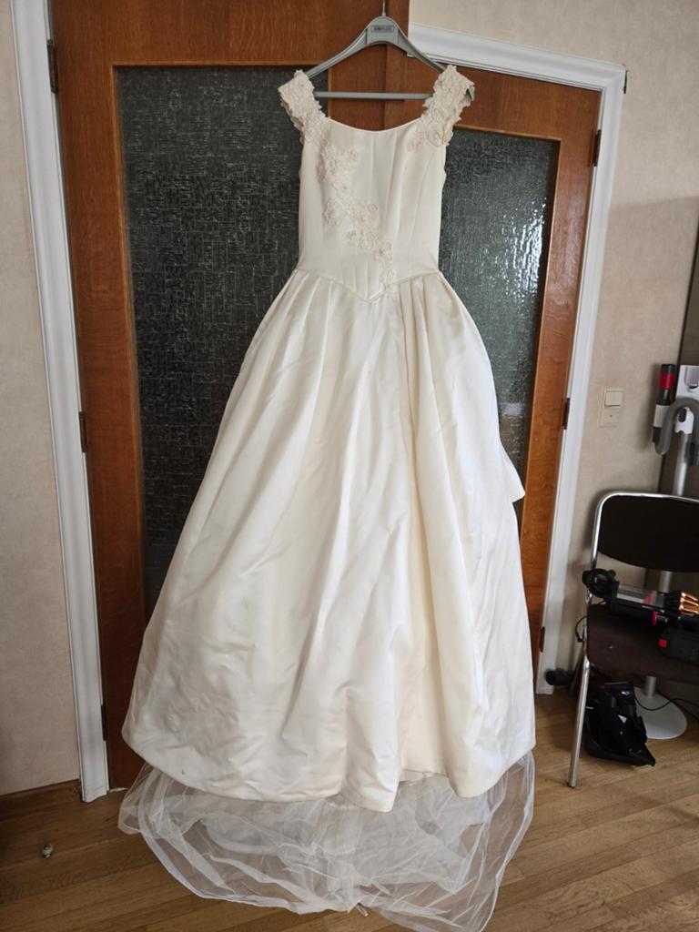 Robe de mariée taille 38-40, Enlèvement, Robe de mariée