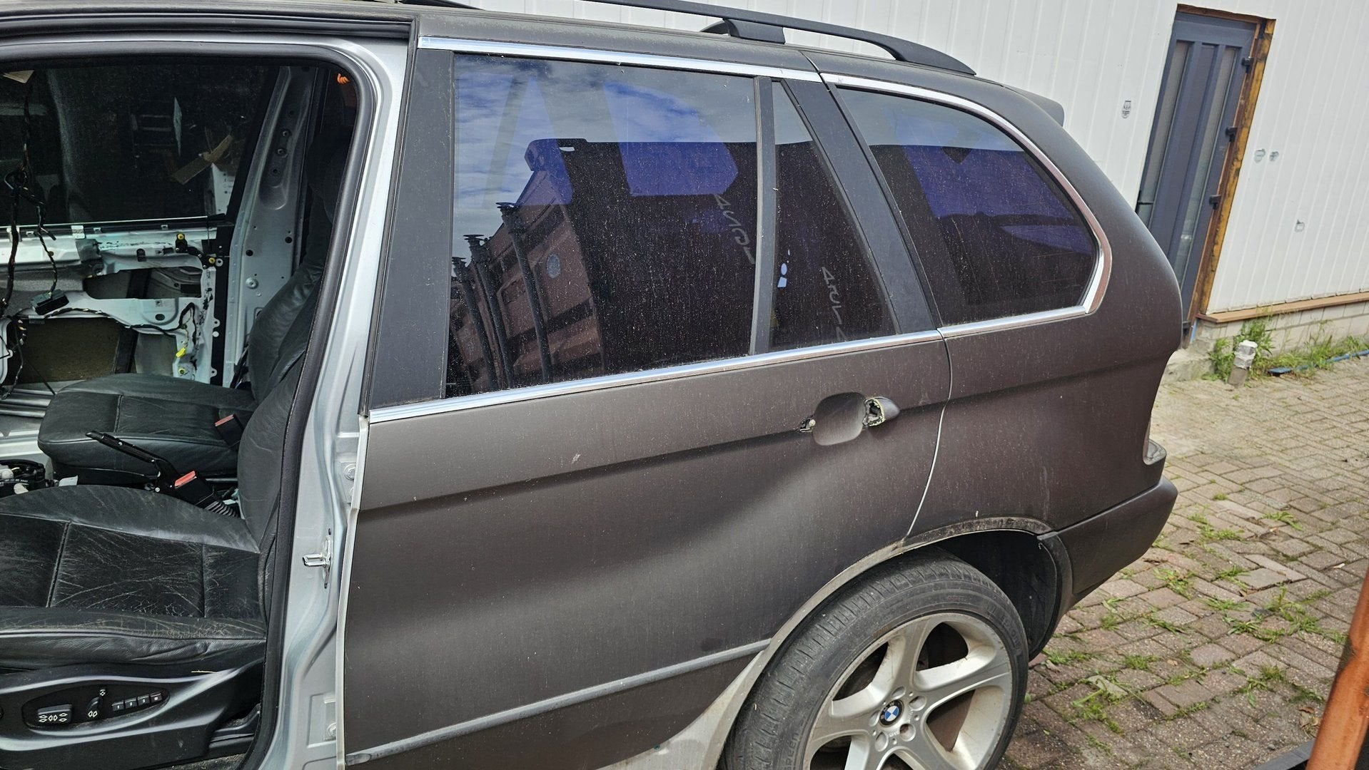 Deur portier links achterzijde BMW X 5-serie E53 kleur Titan, Gebruikt, -, Deur, Achter