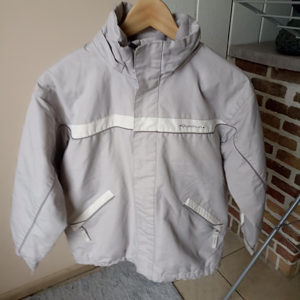 Jas Quechua maat 140, 10 jaar , goede staat, Enlèvement ou Envoi, Manteau