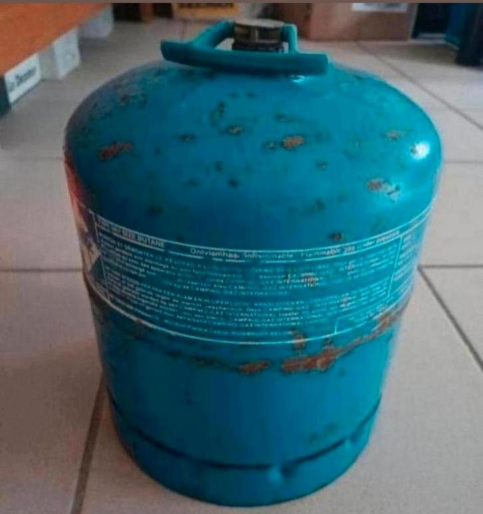 Bonbonne à gaz camping 35€ modèle 907
PLEINE, Enlèvement