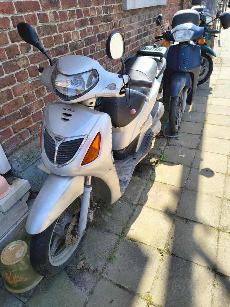 honda scooters, Fietsen en Brommers, Ophalen
