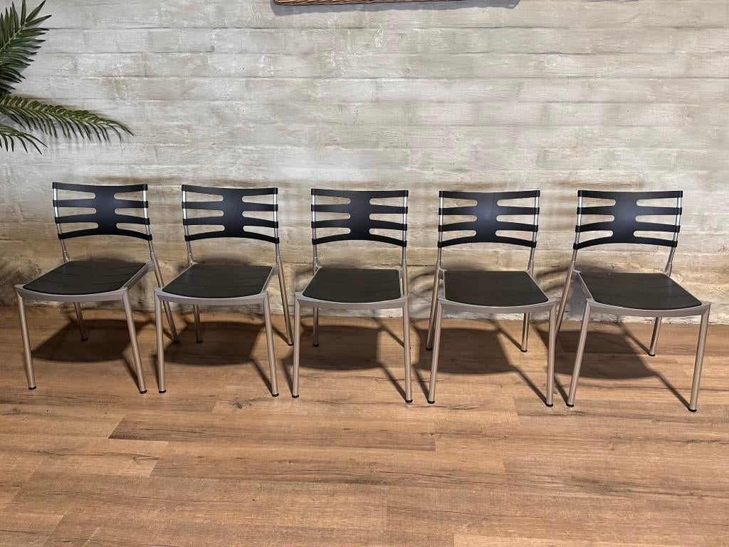 10 Frits Hansen Stapelstoelen / prijs per stuk, Métal, Comme neuf, Enlèvement, Cinq, Six Chaises ou plus