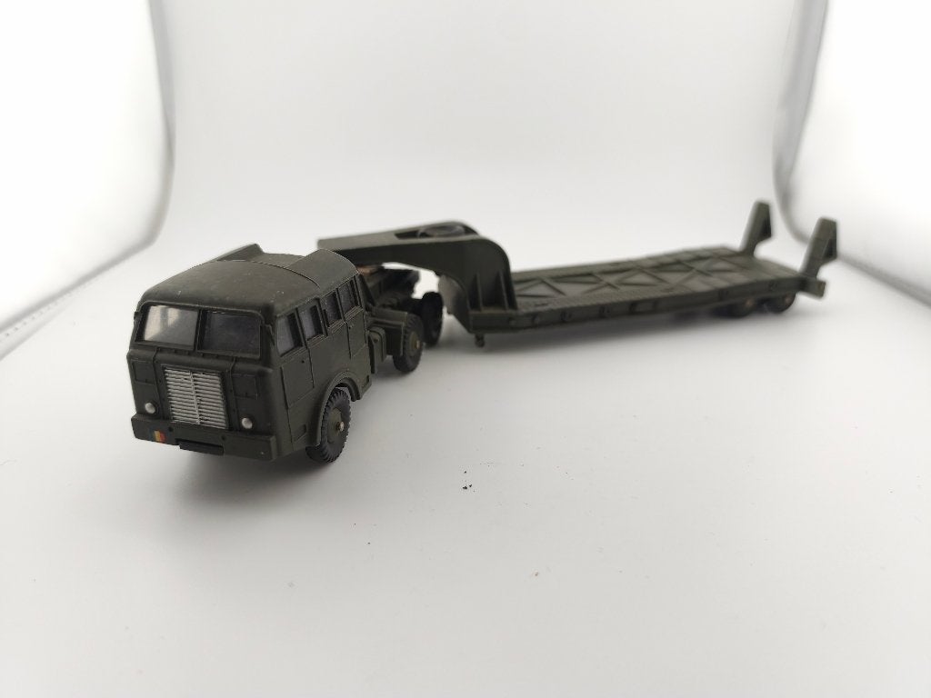 DINKY TOYS FRANCE BERLIET PORTE CHAR REF 890, Enlèvement ou Envoi, Utilisé, Bus ou Camion, Dinky Toys