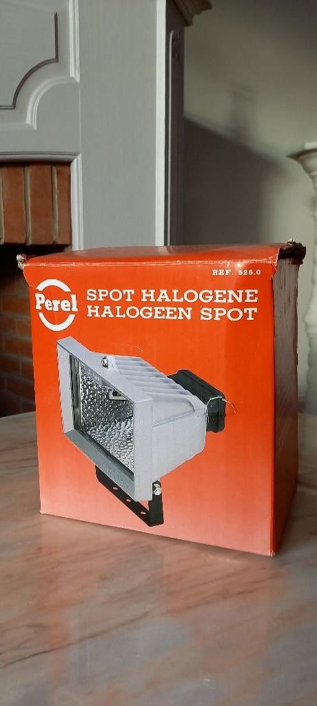 SPOTS HALOGENE, Enlèvement, Comme neuf