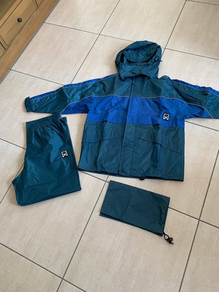 Regenpak maat 140, Kinderen en Baby's, Kinderkleding | Maat 140, Ophalen, Nieuw, Jongen of Meisje, Overige typen