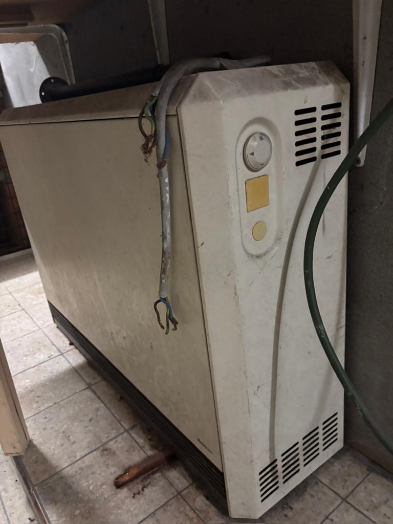 SIEMENS Radiateur électrique a  accumulation, Enlèvement, Utilisé