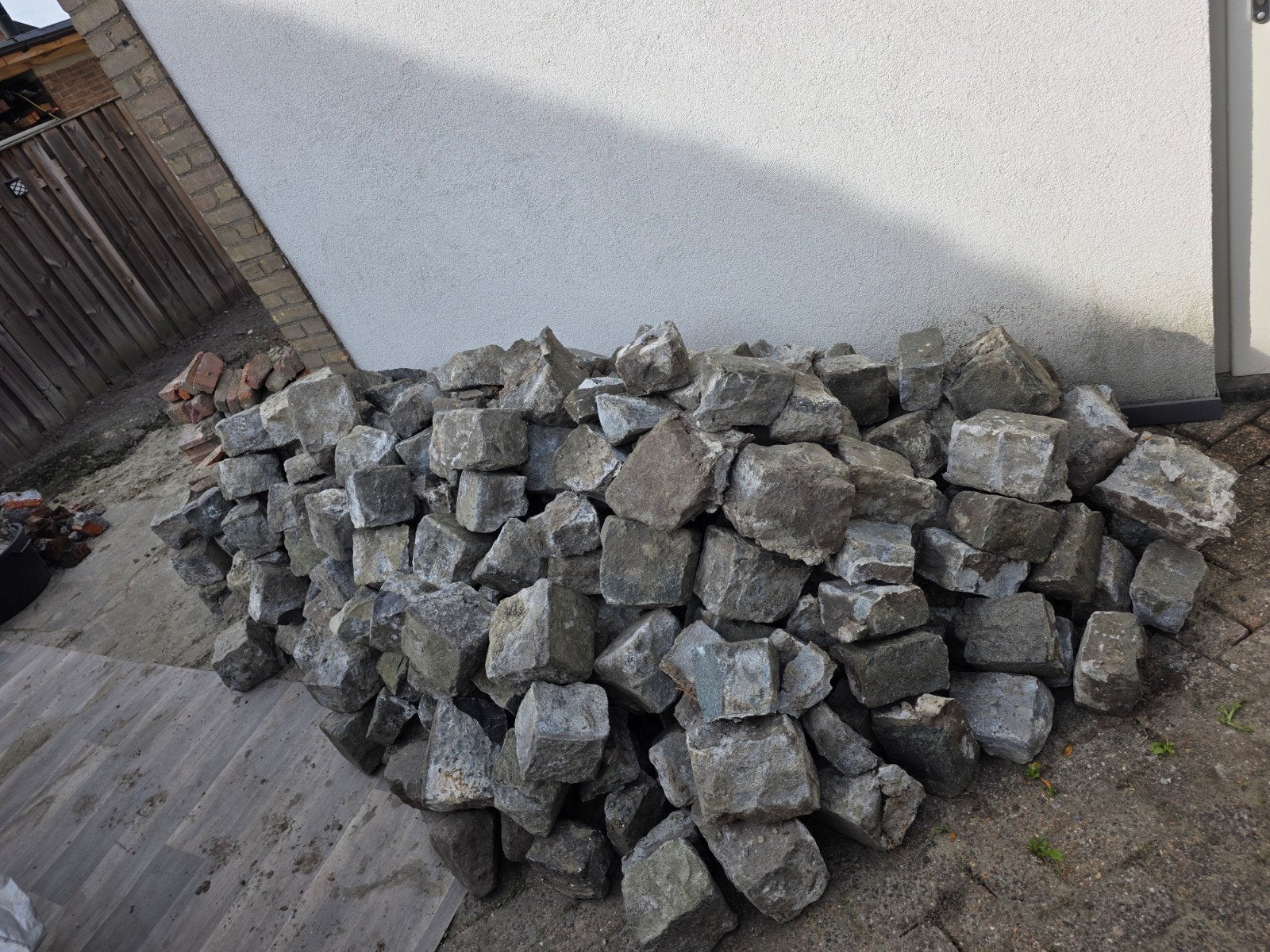 Kasseien gratis, Enlèvement