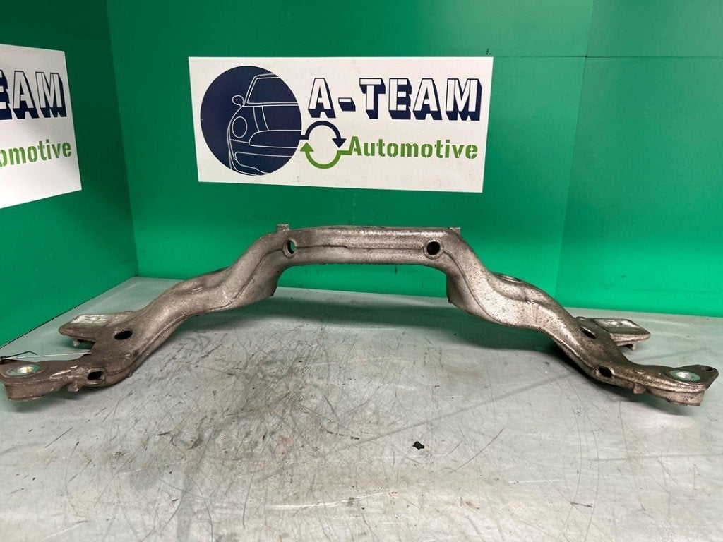 BERCEAU MOTEUR Porsche Cayenne (9PA) (|94837530902|), Porsche Deutschland GmbH, Porscheplatz 1
70435  Stuttgart, DE, Porsche, Info@porsche.de