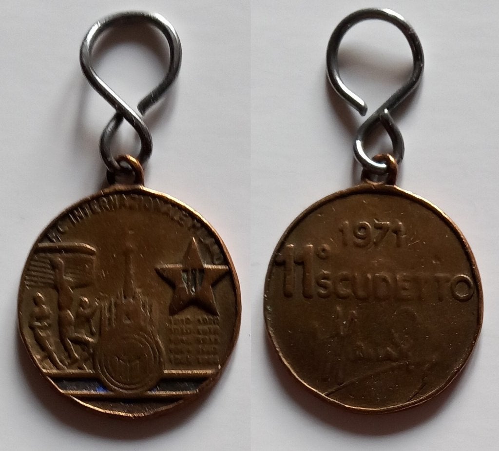 Sleutelhanger van de Italiaanse kampioensmedaille Milan, Ophalen of Verzenden, Gebruikt
