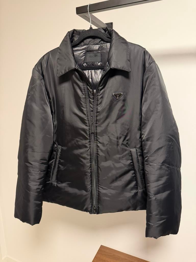 Prada Re-Nylon Down Puffer Jacket / Jas maat XL, Ophalen of Verzenden, Zo goed als nieuw, Maat 46/48 (XL) of groter, Zwart