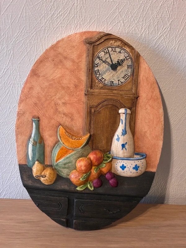 Cadre relief en céramique avec horloge, Antiek en Kunst, Kunst | Designobjecten, Ophalen of Verzenden, Wanddecoratie