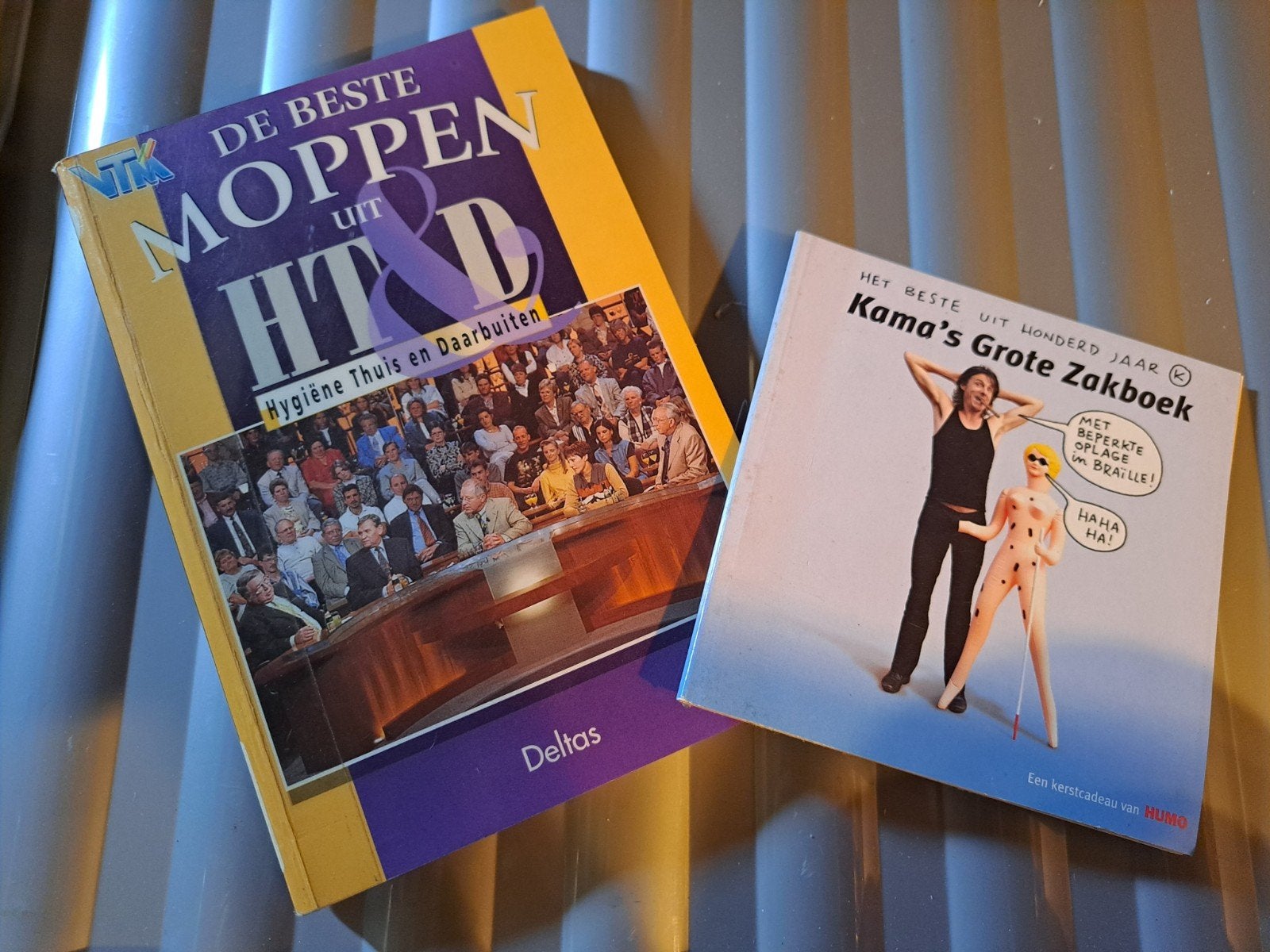 2 boekjes humor HT&D en Kamagurka, Boeken, Ophalen of Verzenden, Zo goed als nieuw, Moppen
