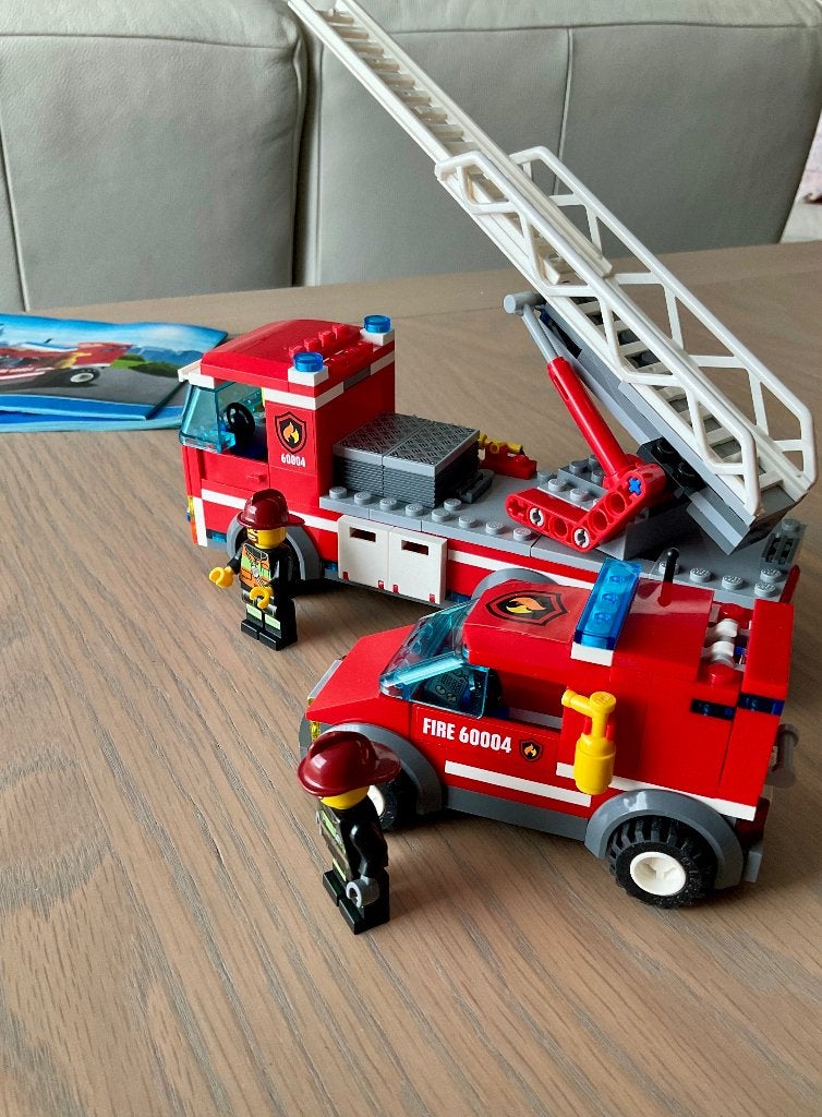 Lego 60004 : brandweerwagen en interventiewagen, Kinderen en Baby's, Speelgoed | Duplo en Lego, City, Lego, Ophalen of Verzenden