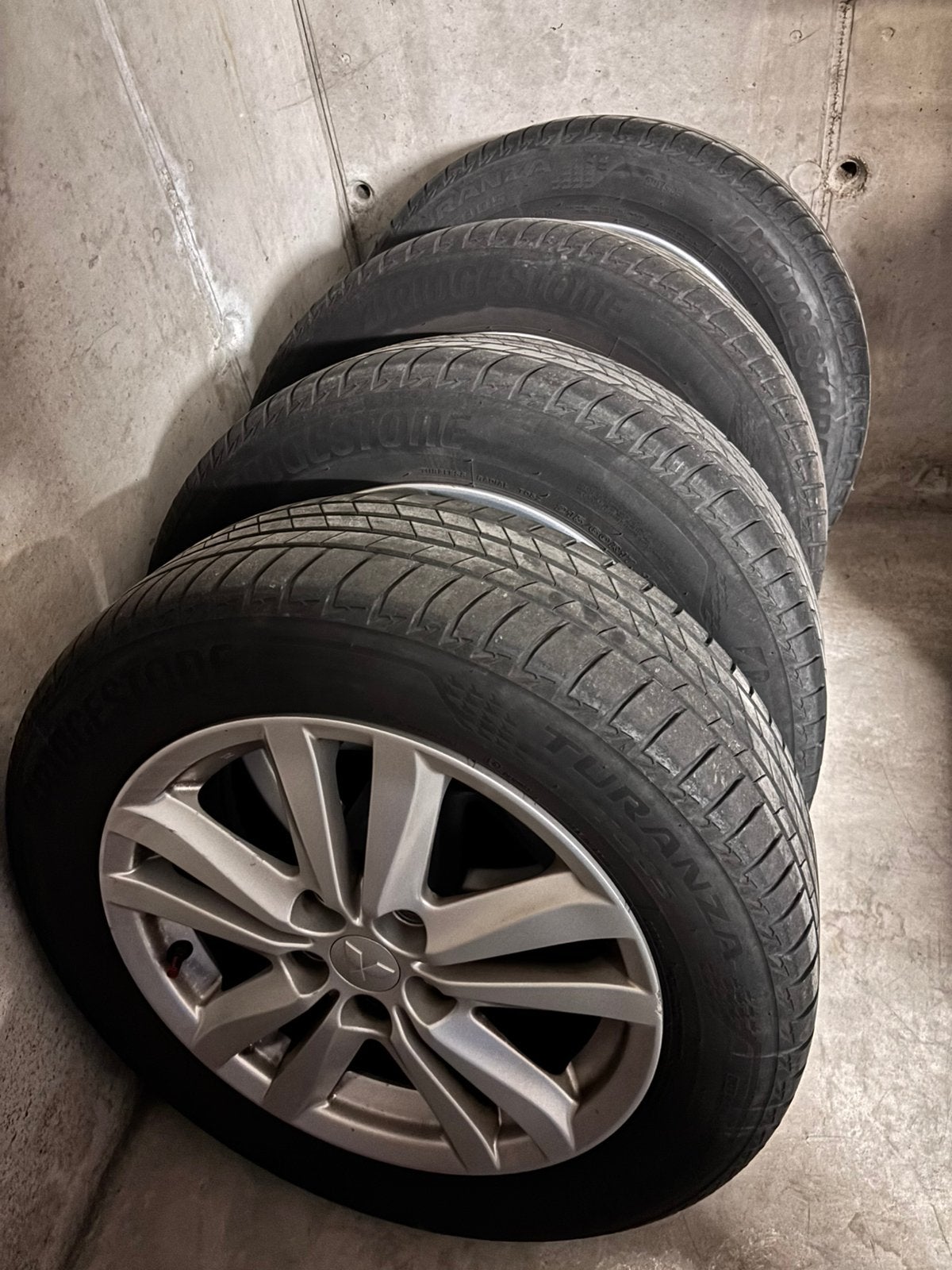 Mitsubishi ASX velgen + Bridgestone Turanza banden, Auto-onderdelen, Ophalen, 17 inch, Band(en), Zomerbanden