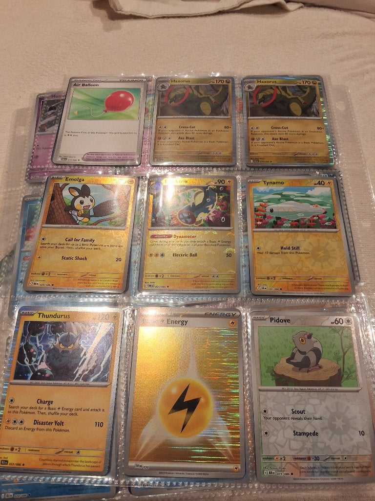 Stukje van mijn pokemon colletie, Ophalen of Verzenden, Zo goed als nieuw, Meerdere kaarten, Foil