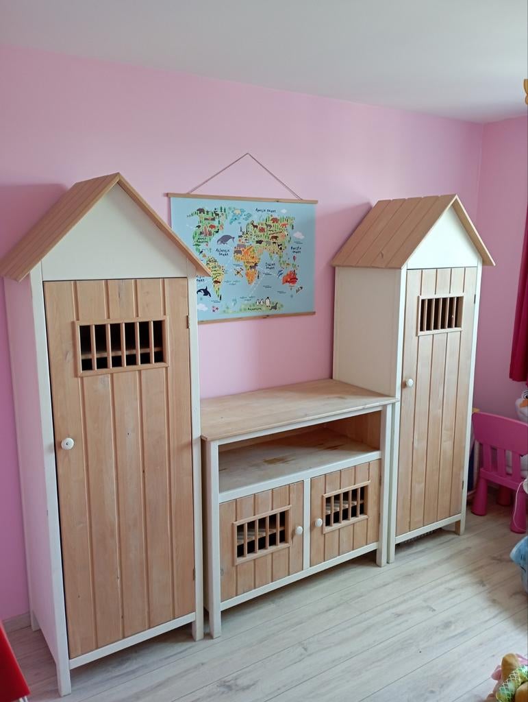 2 kleerkasten en middenstuk te koop, Kinderen en Baby's, Ophalen