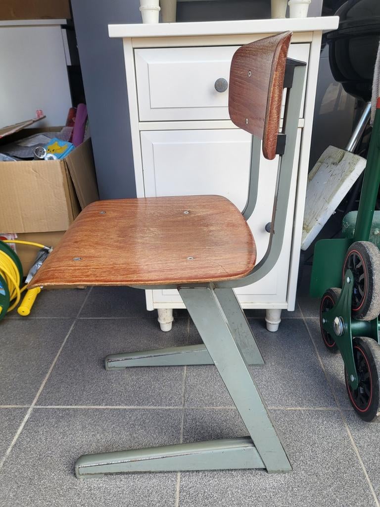 Kinder school stoeltje, Kinderen en Baby's, Kinderstoelen, Ophalen, Gebruikt