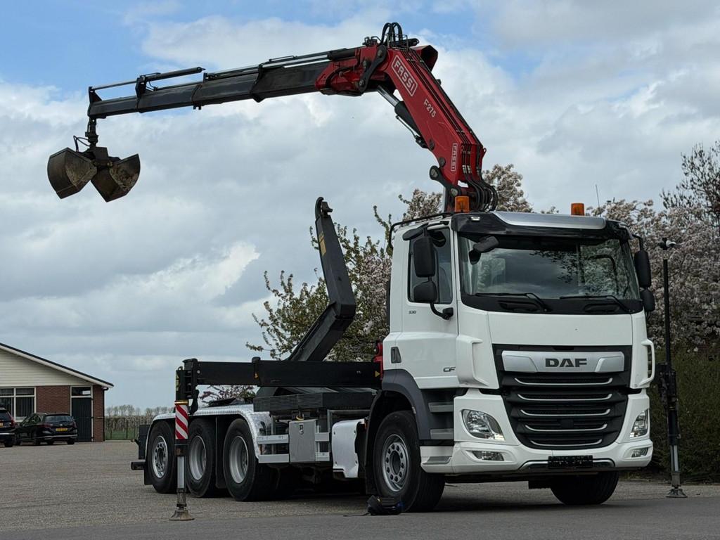DAF CF530 8x4! TRIPLE!2023! KRAAN/HAAK!EURO6! TOP! DK1202, Auto's, Wit, Bedrijf, Diesel, DAF