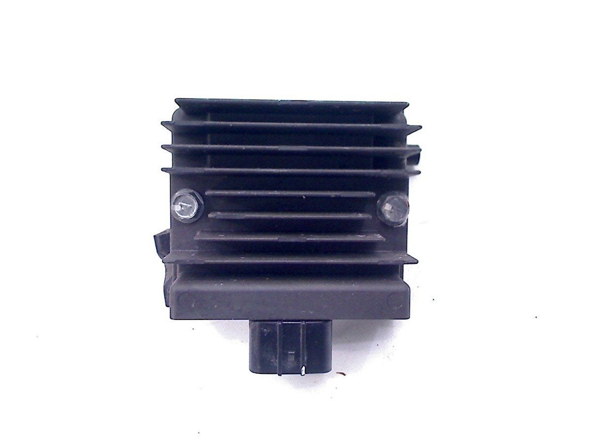 REGULATEUR DE TENSION Kawasaki Z 650 2017- (Z650 ER650G-H), Dhr. S. di Majo, Utilisé, Info@cama-motorparts.nl, P.J. Troelstraweg 8 8
3144 CX  MAASSLUIS, NL
