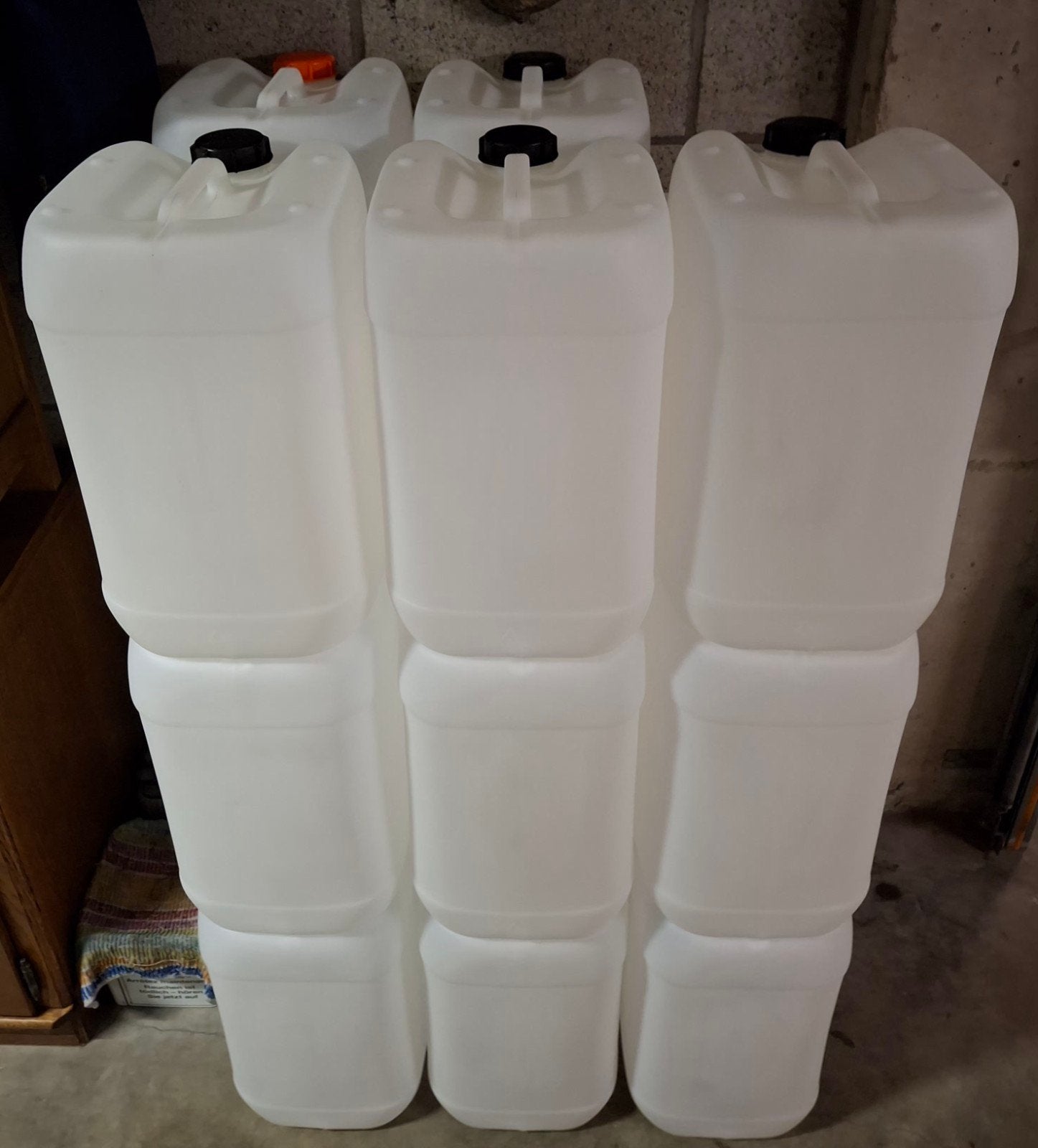 Jerrycans...nieuwe staat...heel proper, Ophalen
