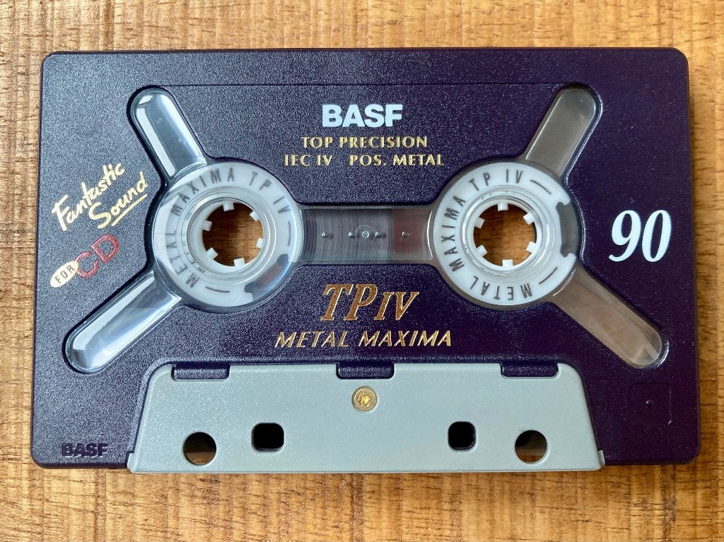 Cassette BASF TP IV Metal Maxima 90, Enlèvement ou Envoi, 1 cassette audio, Vierge, Avec boîte de rangement, étagère ou coffret