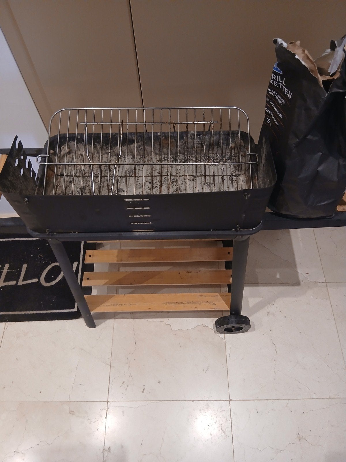 mini bbq houtskool ruilen tenge plantje mini bbq houtskool r, Tuin en Terras, Ophalen