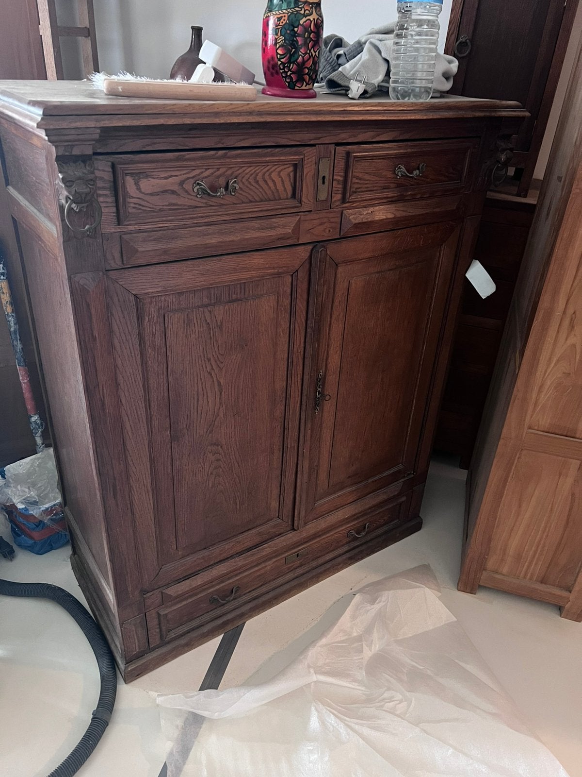 Buffetkast leeuwenkast, Antiek en Kunst, Ophalen