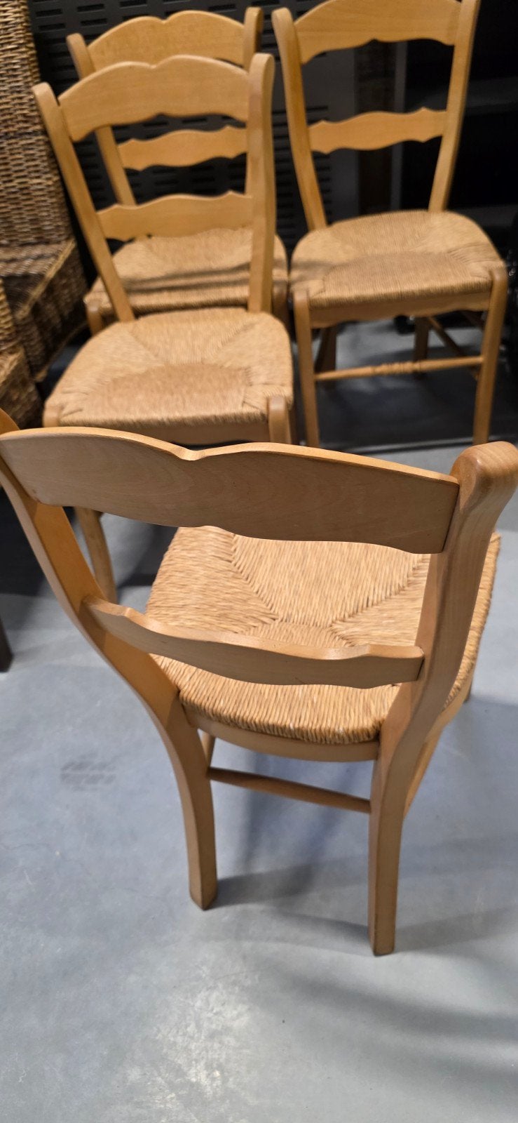 4 landelijke houten eetkamerstoelen, Ophalen, Hout