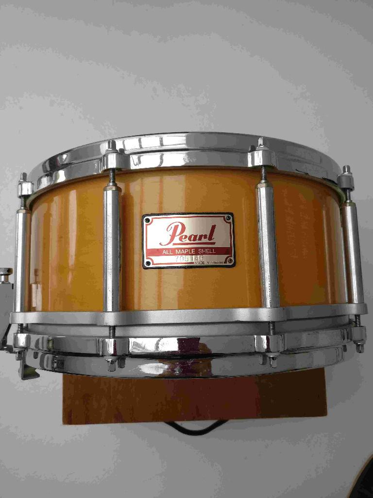 Pearl FFM Maple Free Floating snare 14 x 6.5, Muziek en Instrumenten, Drumstellen en Slagwerk, Ophalen, Zo goed als nieuw, Pearl