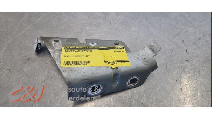 Garde-boue arrière gauche d'un Renault Master (WIT), Autos : Pièces & Accessoires, Carrosserie & Tôlerie, Renault, -, Garde-boue