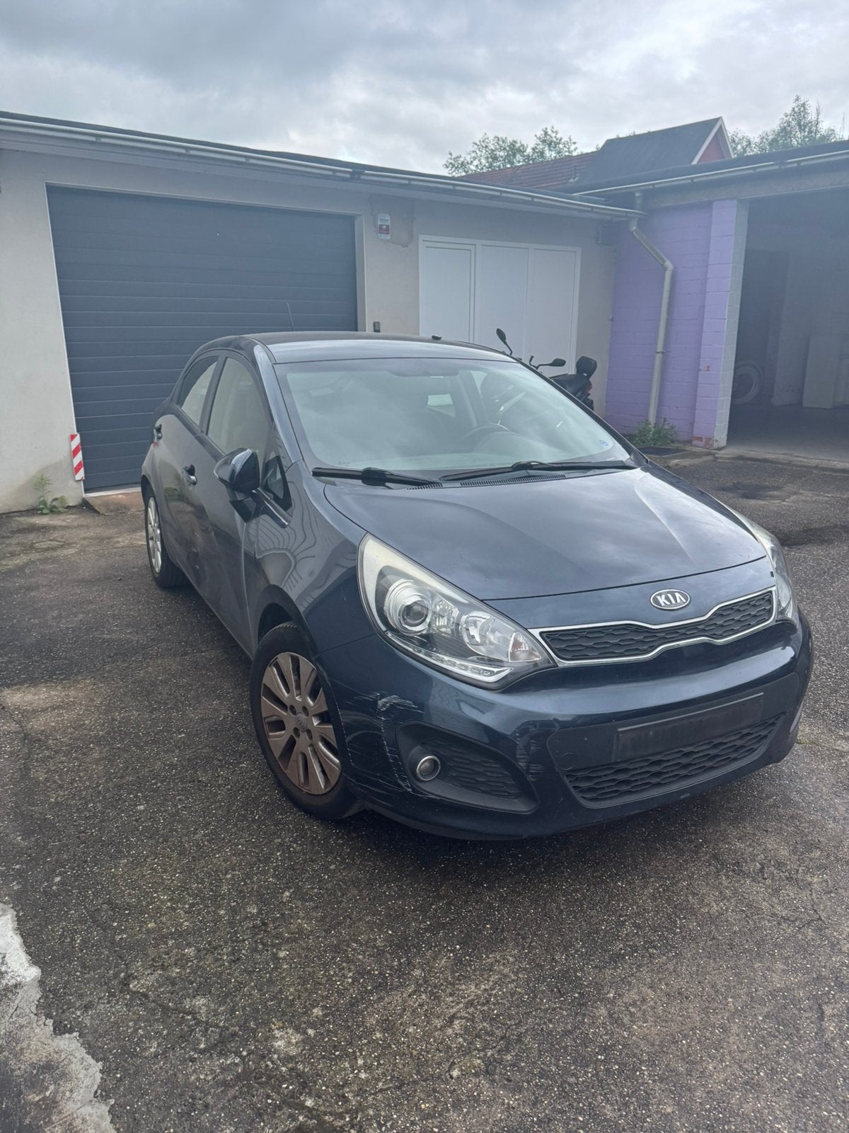 Kia Rio 1.4 benzine 2012 met motorprobleem / export, Auto's, 5 deurs, Particulier, Rio, Te koop