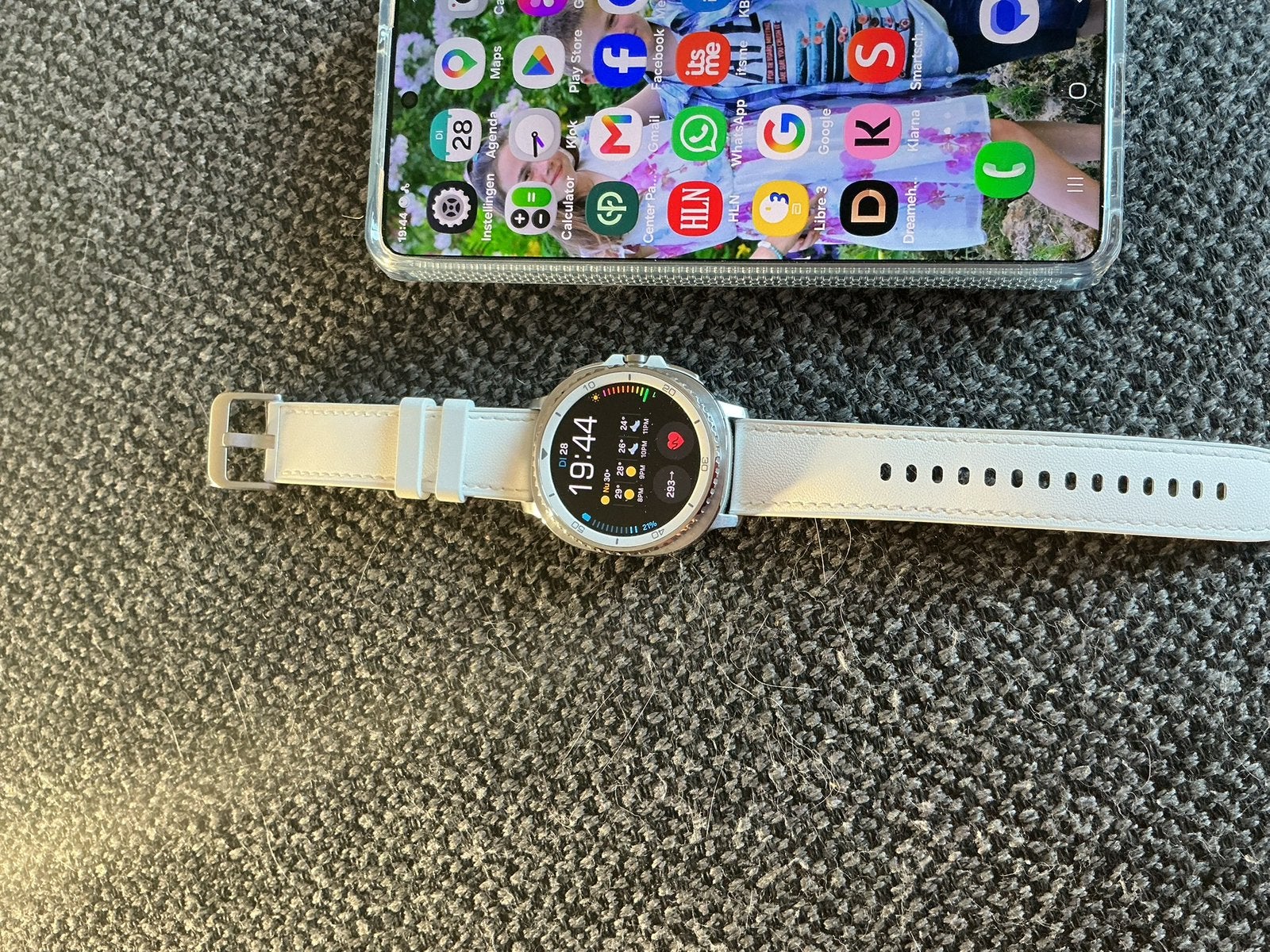 Samsung watch 8 classic 46 mm sm-L-500, Enlèvement, Comme neuf, Blanc