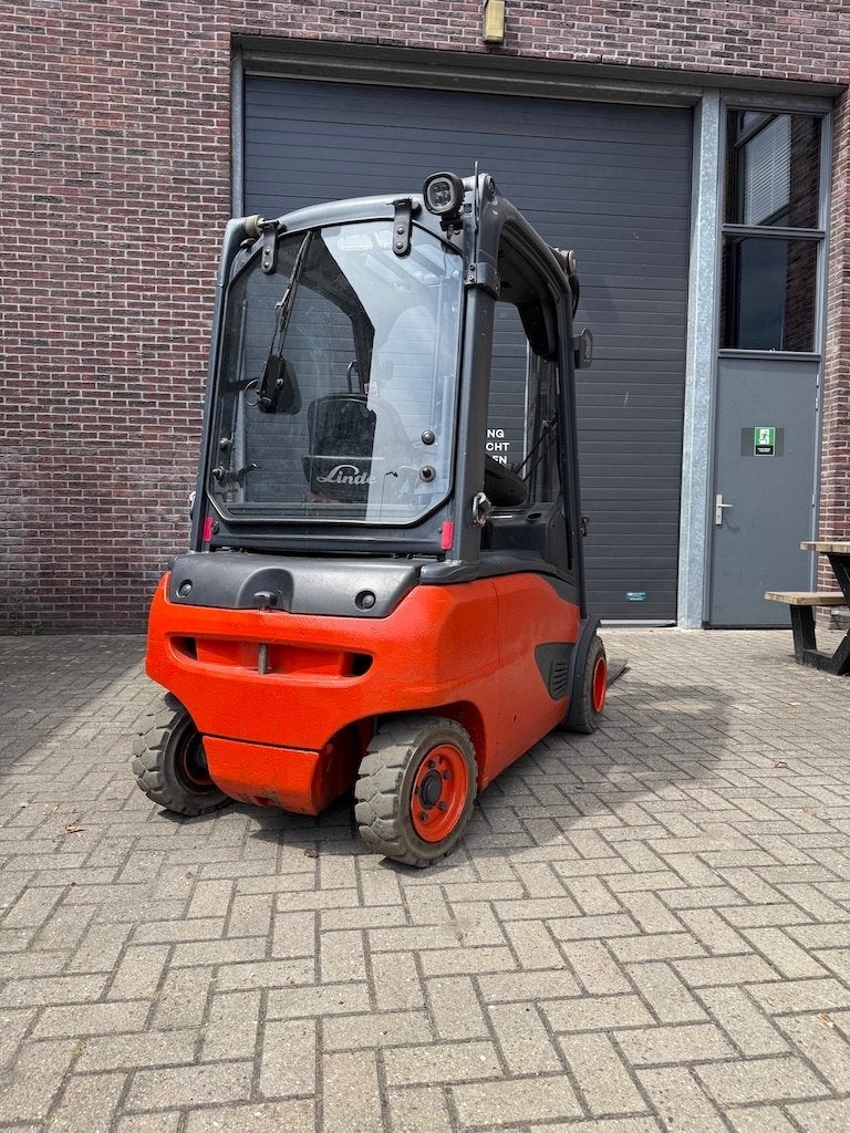 Linde E20 Triplo, Articles professionnels, Machines & Construction | Chariots élévateurs & Transport interne, Électrique, LINDE