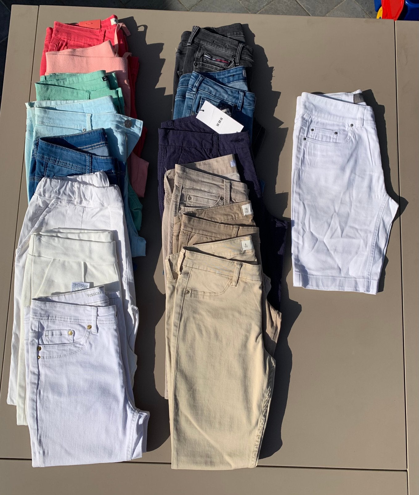 Bulk dames broeken (15 stuks) (maten S-M-L), Kleding | Dames, Broeken en Pantalons, Ophalen, Nieuw