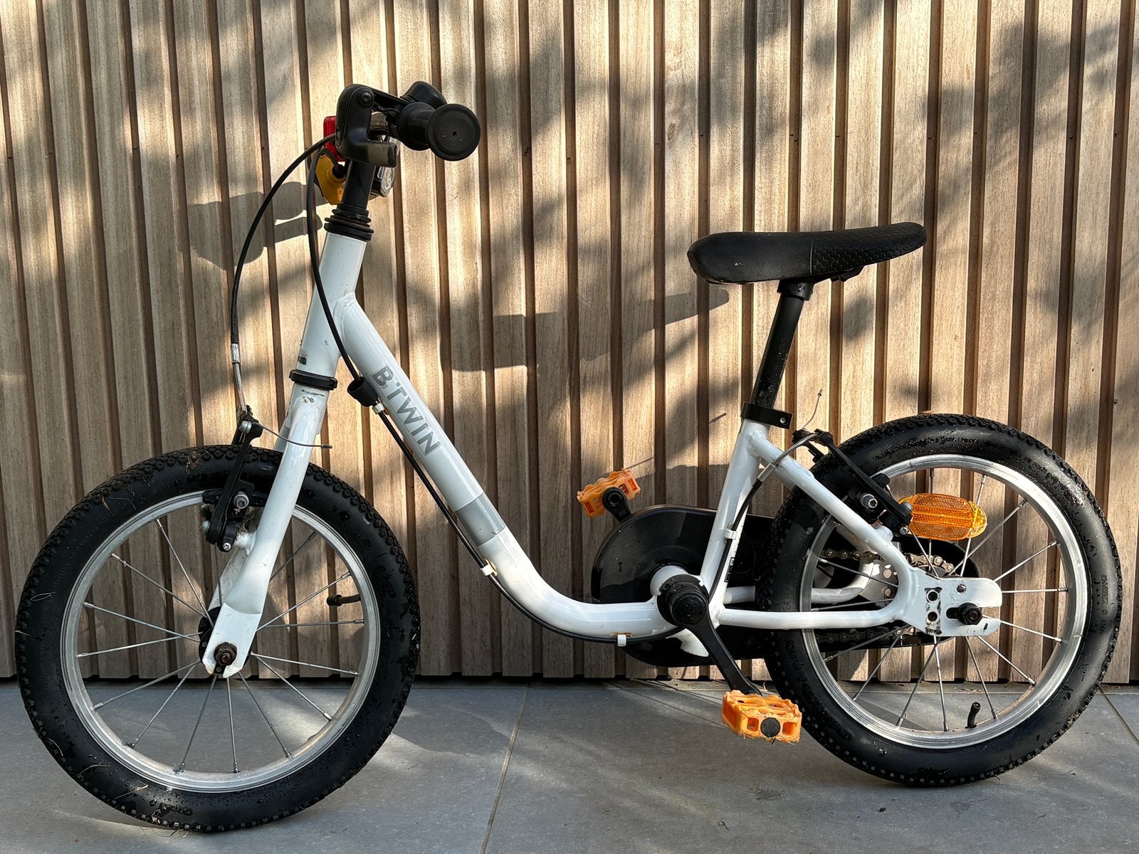 KINDERFIETS 3-5 JAAR 14 inch - BTWIN DISCOVER 100 - Wit, Fietsen en Brommers, Ophalen, Gebruikt, Velgrem, 16 tot 20 inch
