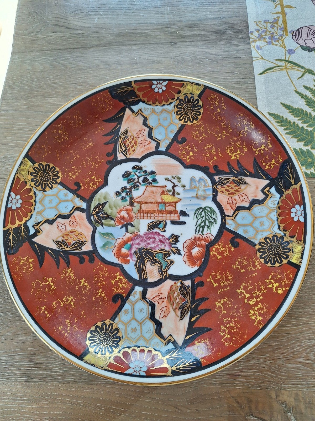 Gold imari sierbord, Ophalen