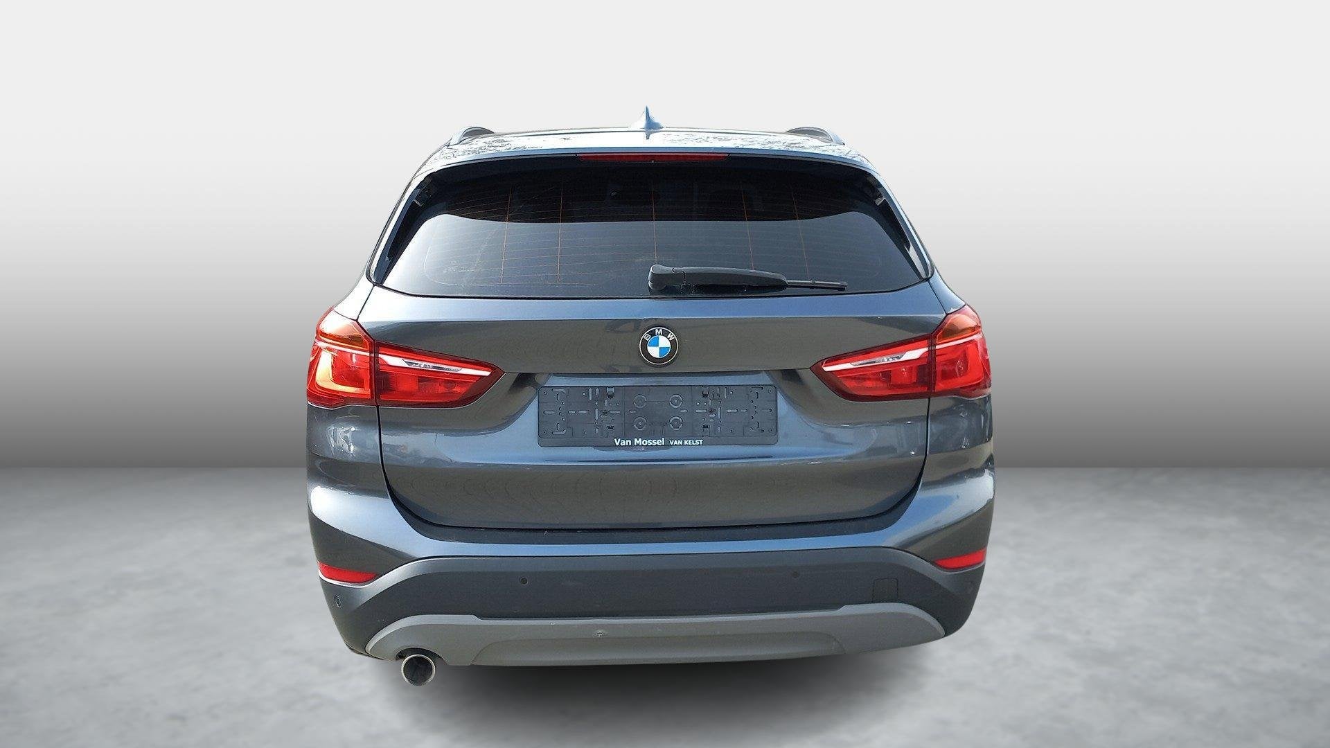 BMW X1 sDrive16dA (85 kW), Stof, Gebruikt, 116 pk, Bedrijf