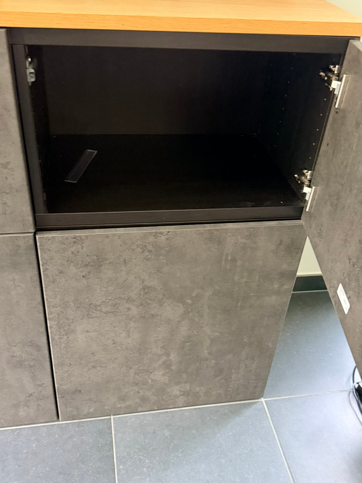 Bahut beta ikea, Ophalen, Zo goed als nieuw