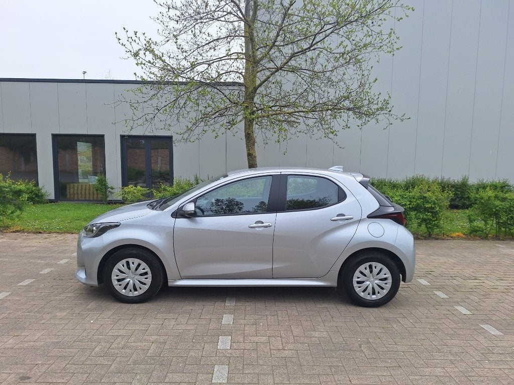Toyota Yaris 1.5 Hybrid | 22dkm | Garantie, Autos, Toyota, Argent ou Gris, Achat, Euro 6, Entreprise