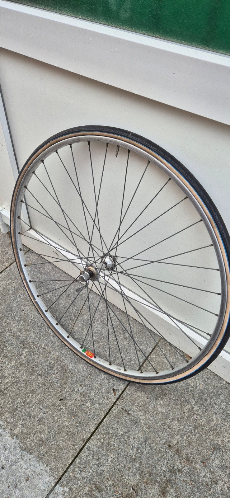 Retro koersfiets voorwiel, Ophalen